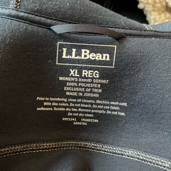 L.L. Bean Women's Natural Mountain Pile Fleece Coat - Picture 6 of 6